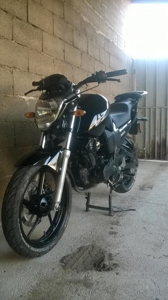 Yamaha fz16 impecable