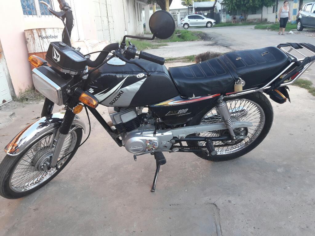 Vendo Ax 100..2011 Permuto por Cuatri