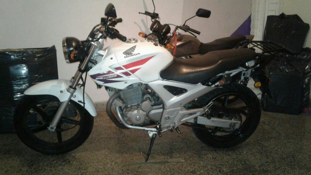 Vendo Permuto Twister 2012