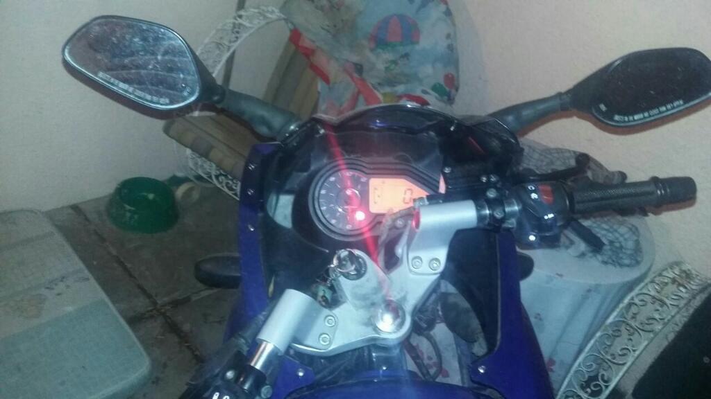 Vendo Rouser 220 O Permuto por Auto!