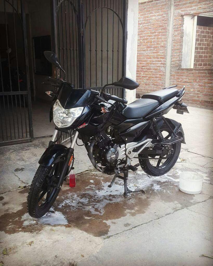 Bajaj Rouser 135 2015 Impecable