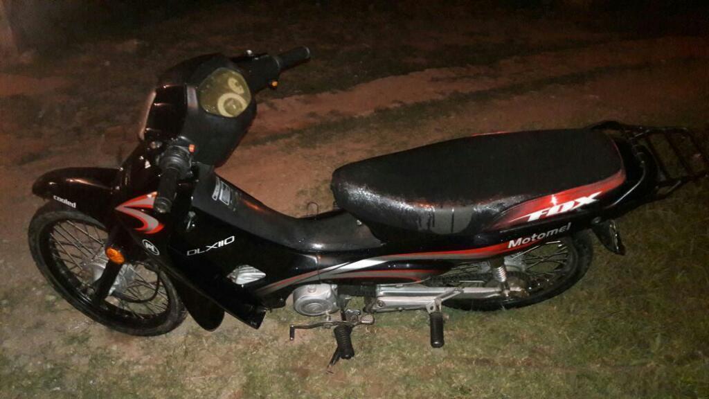 Permuto Xuna Moto con Baul..stylo Motome