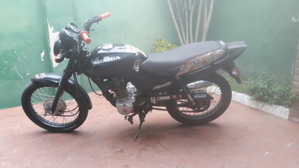 Titular Vende Permuta Honda Fan Al Dia