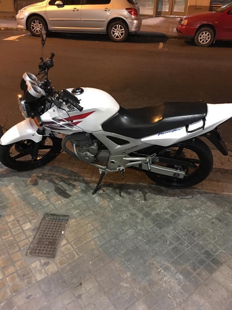 Vendo Honda Twister 250