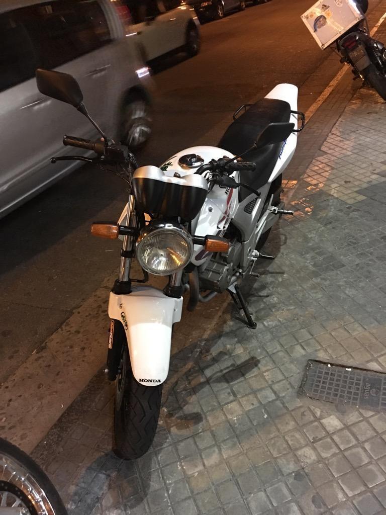 Vendo Honda Twister 250