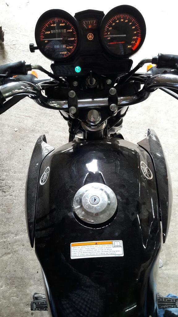 Vendo Yamaha YBR 125 cc modelo 2016 mi whatsapp 3855924619