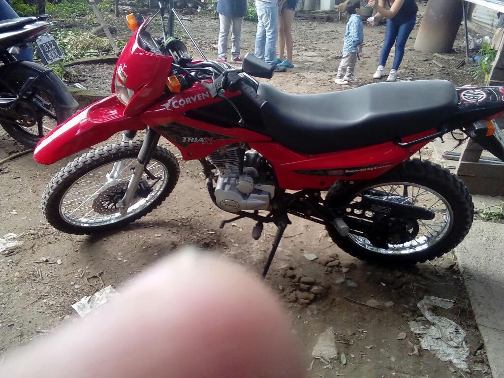 Vendo Moto Corven 150cc Triax