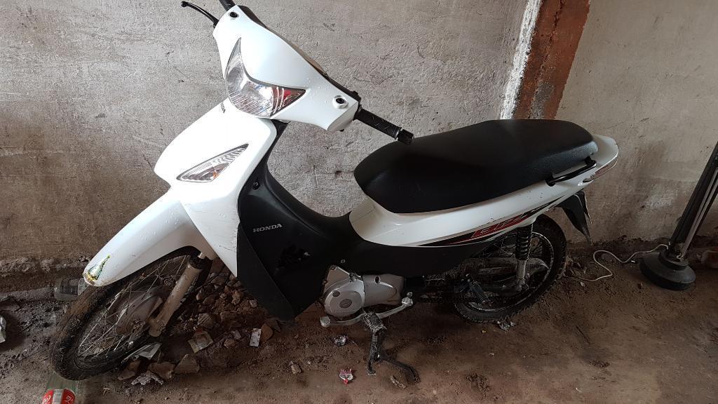 Vendo O Permuto Honda Biz Modelo 2015