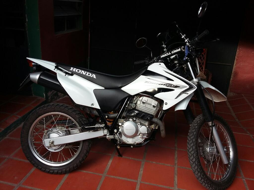 Vendo Honda Tornado en  Ctes!!!