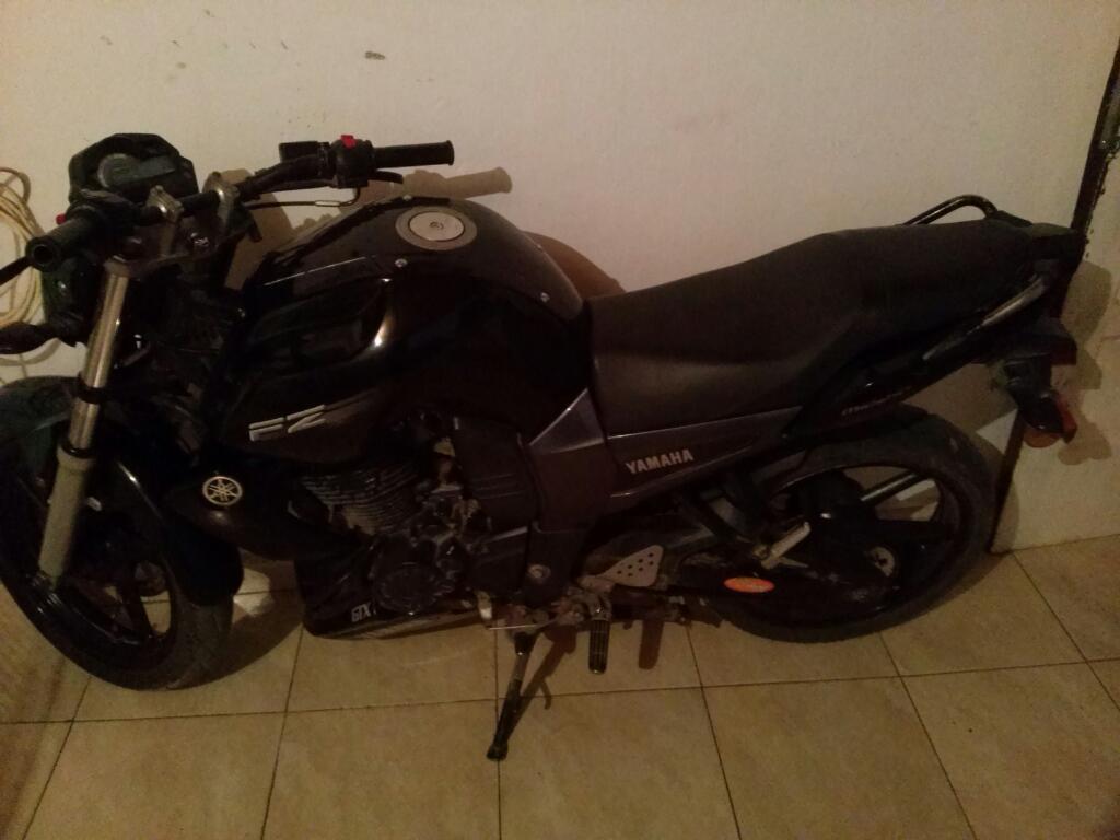 Vendo Yamaha Fz Modelo 2011