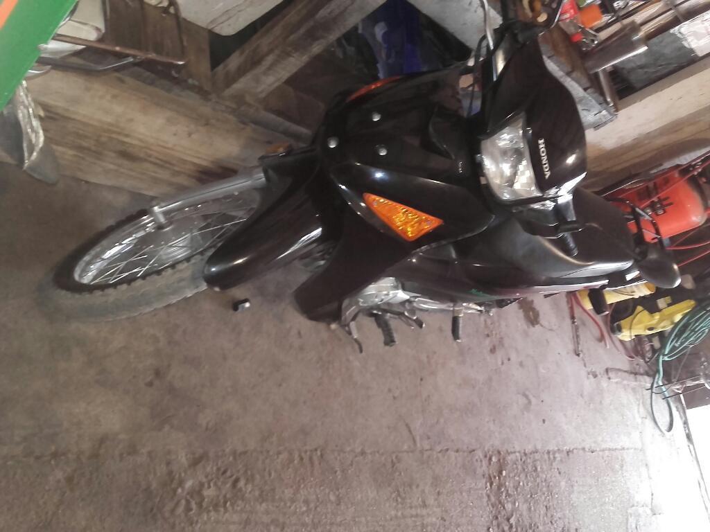 Dueña Vende Wave 18000 Modelo 2014