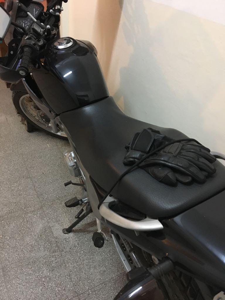 HONDA FALCON NX4 2011 accesorios IMPECABLE 6600 KM NO PERMUTO