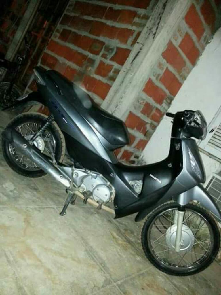 Vendo Honda Biz 125 Modelo 2013