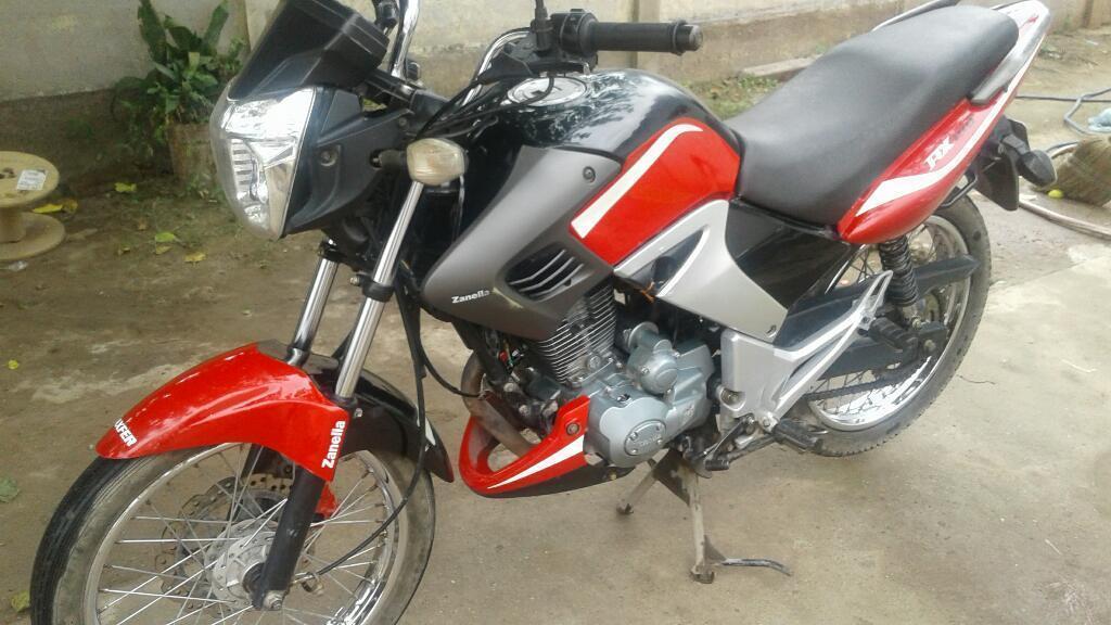 Vendo Zanella Rx 150, Mod 2013. 9000 Km