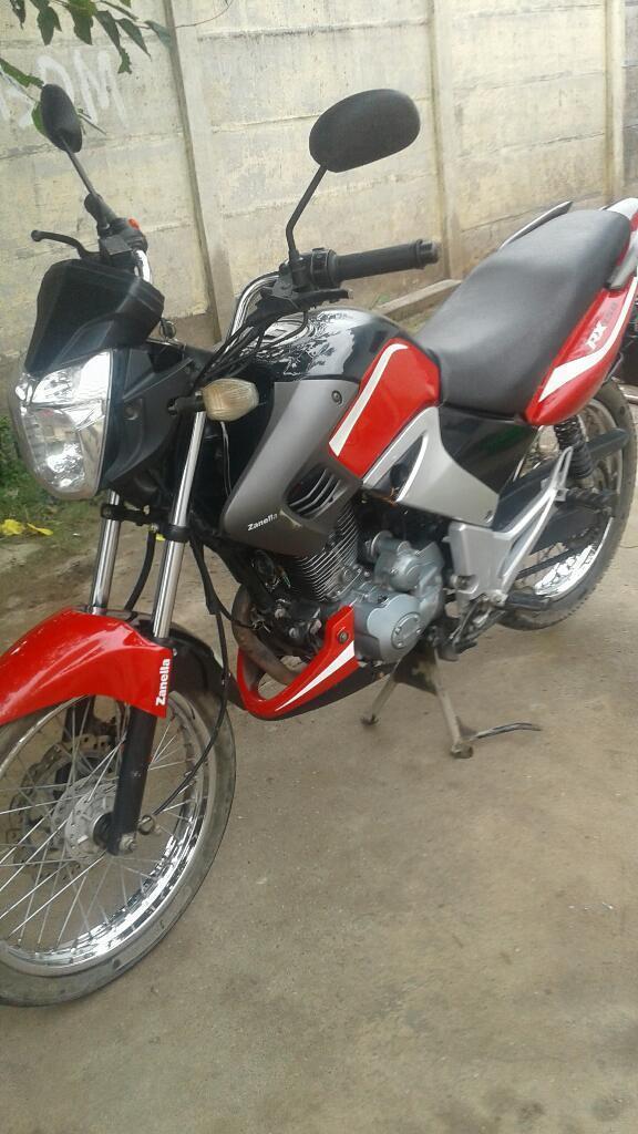 Vendo Zanella Rx 150, Mod 2013. 9000 Km