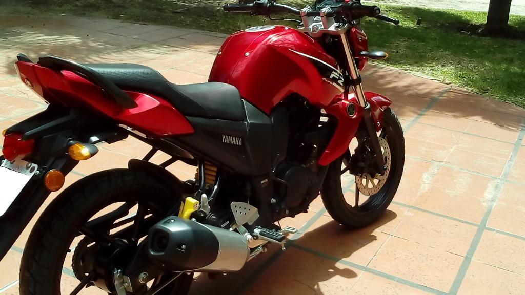 Vendo Yamaha FZ 16, en excelente estado. 4600 km 2015