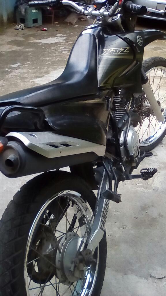 Vendo Moto Modelo 2012,papeles Al Dia