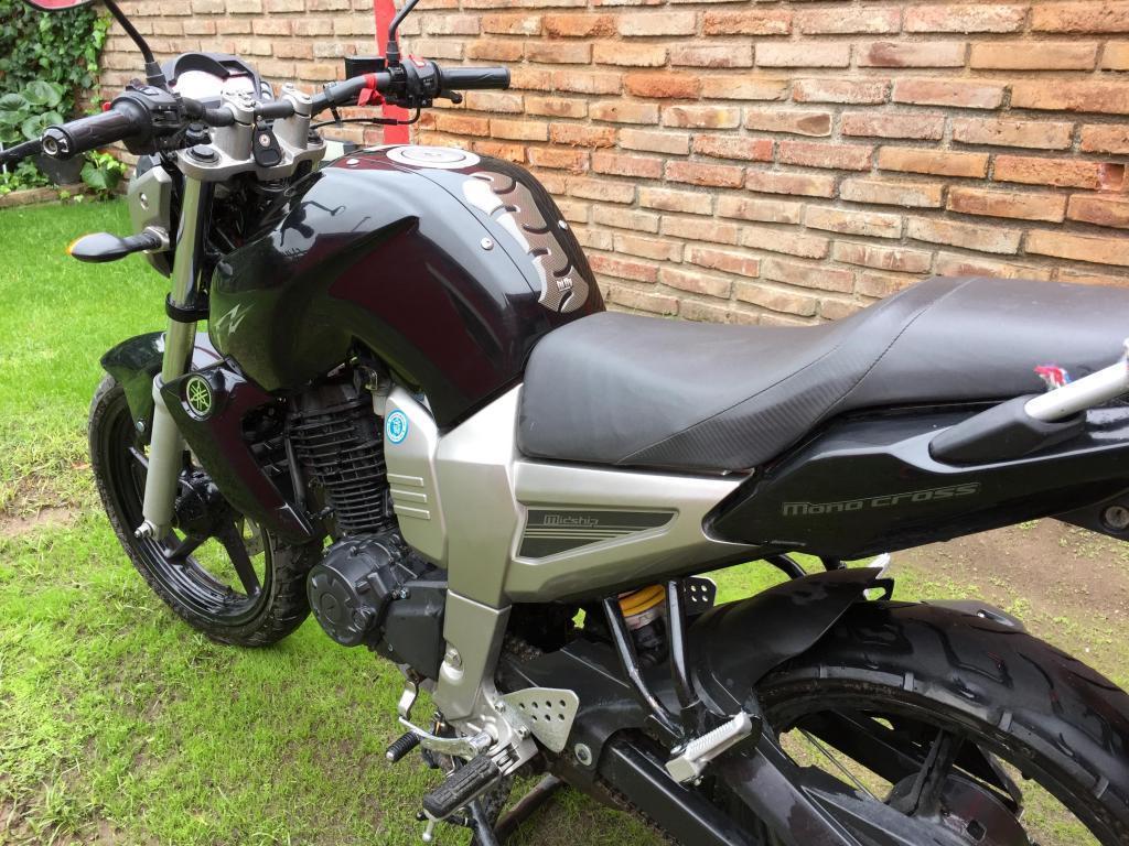 Vendo Moto yamaha FZ16 EXELENTE ESTADO15000 km