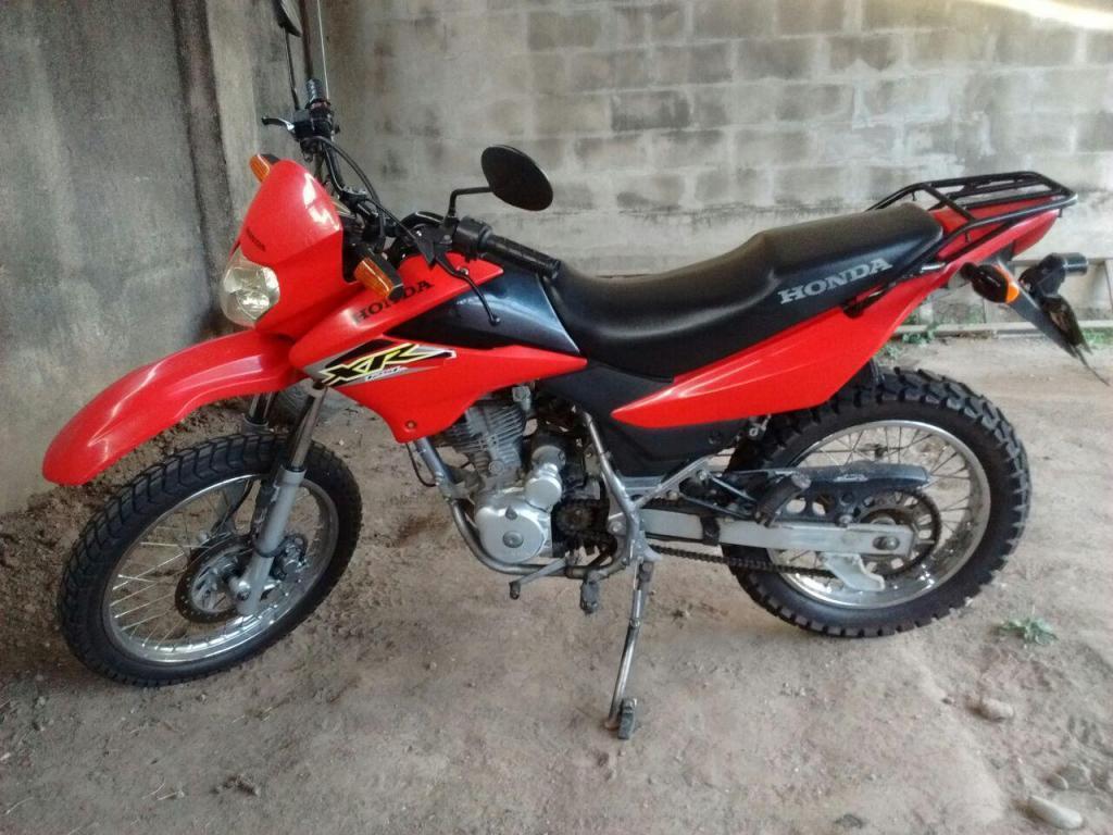 Vendo Honda xr 125 esucho oferta de contado