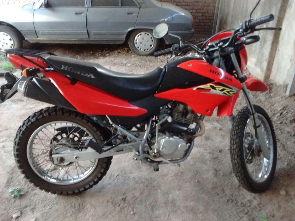 Vendo Honda xr 125 esucho oferta de contado