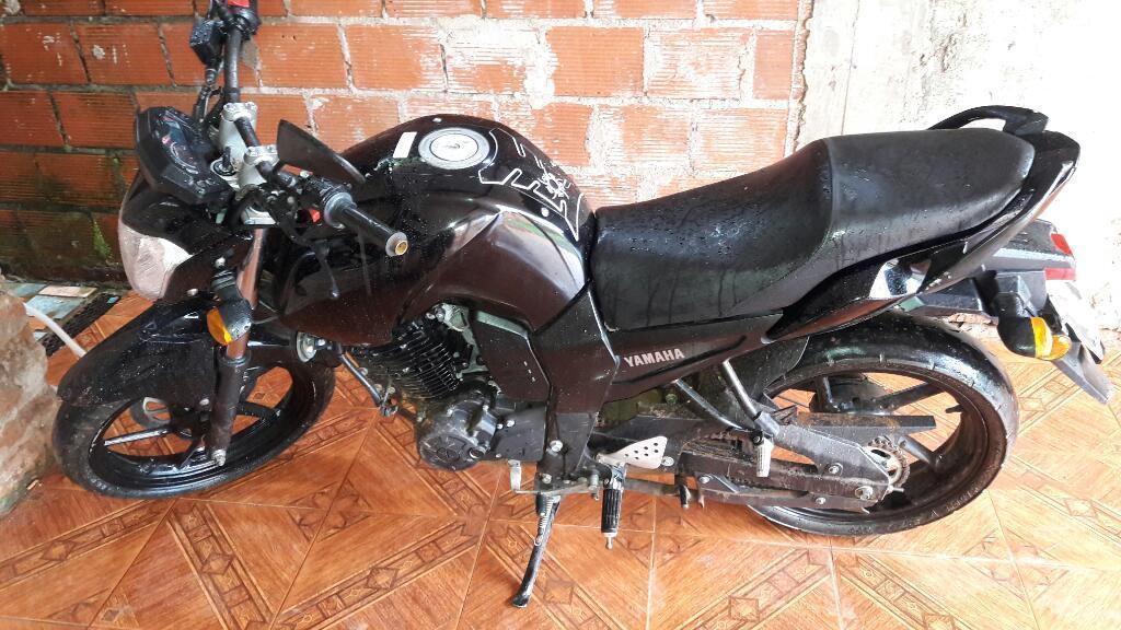 Vendo Permuto Yamaha Fz