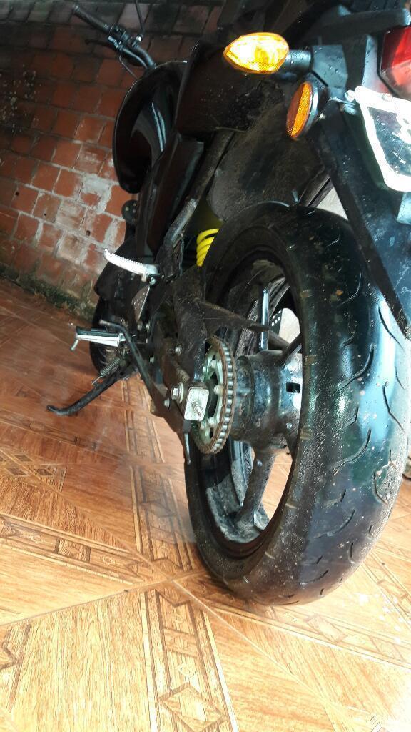 Vendo Permuto Yamaha Fz