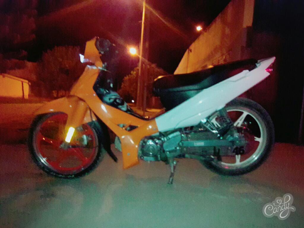 Vendo O Permuto por Honda Titan