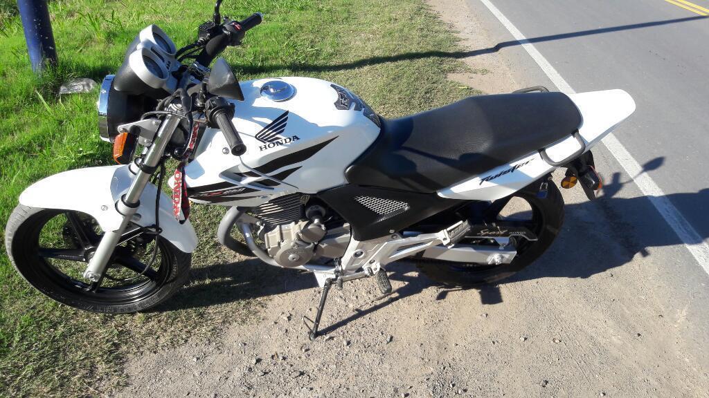 Vendo Permuto Honda Twister 250cc Md2013