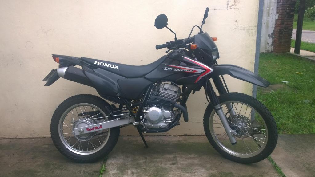 HONDA TORNADO IMPECABLE CON 2100 KMS