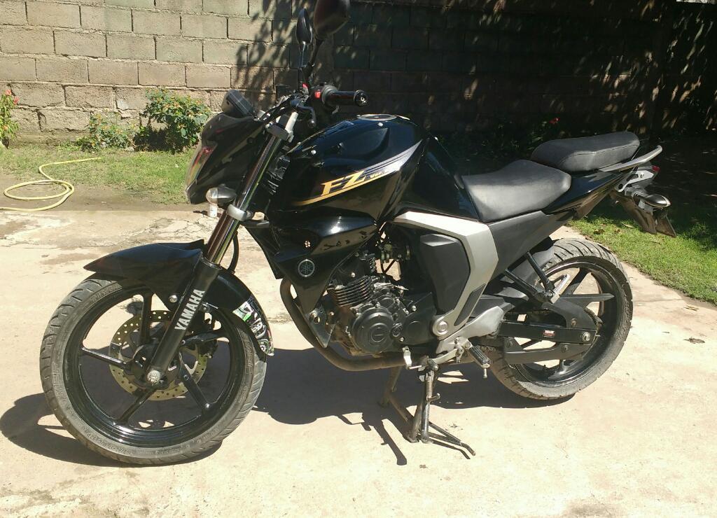 Vendo O Permuto Fz Fi 2016