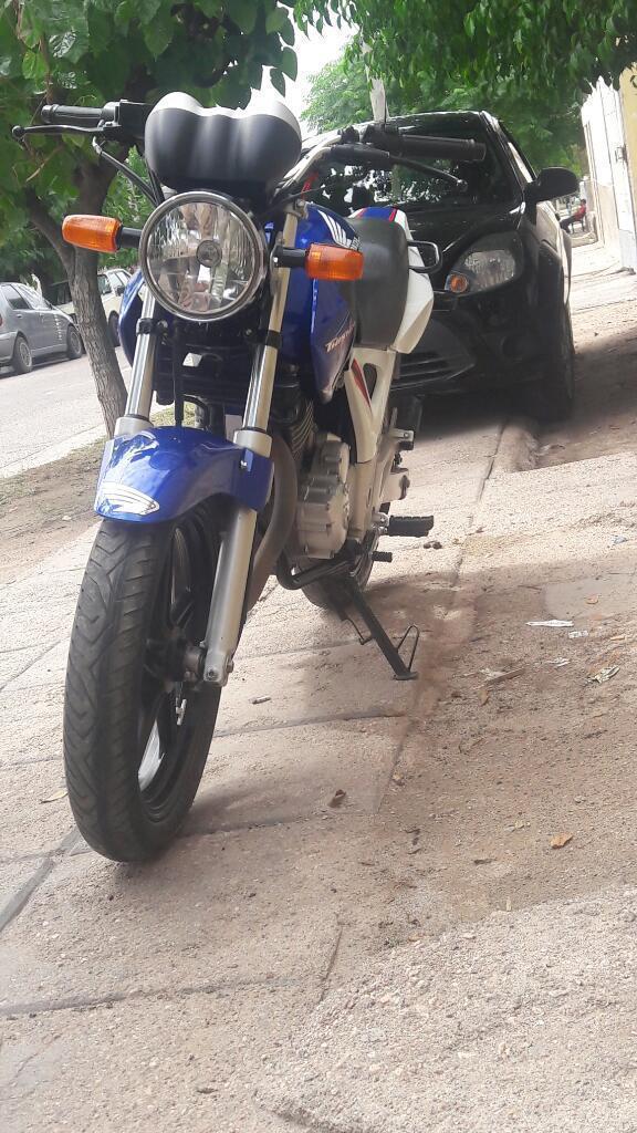 Vendo Honda Twister 250 Mod 2014