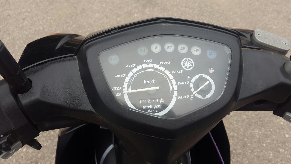 Vendo Yamaha Crypton Full 2014