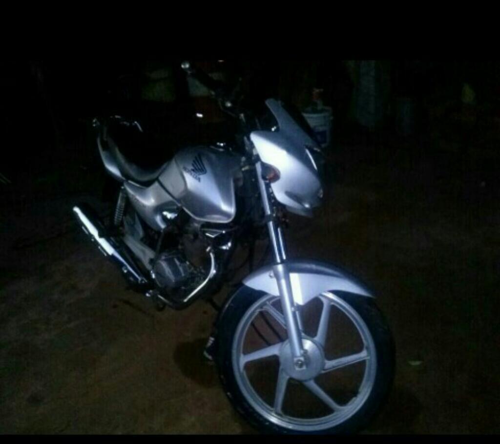 Vendo Moto Honda Storm