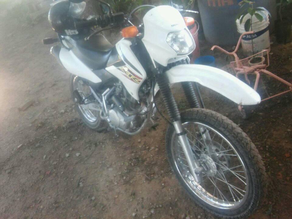 Honda xr 125l linea nueva unico mano