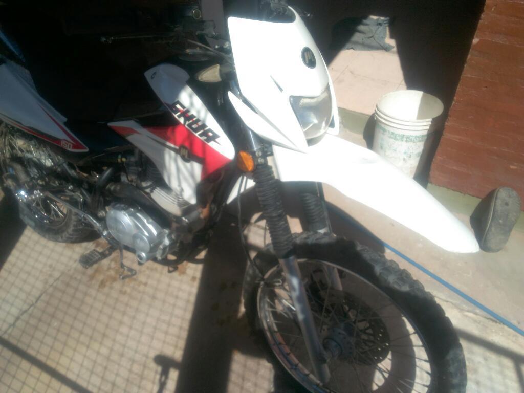 Vendo O Permuto Motomel Skua 150 2014