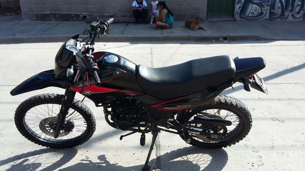 Vendoo Motomel 200cc