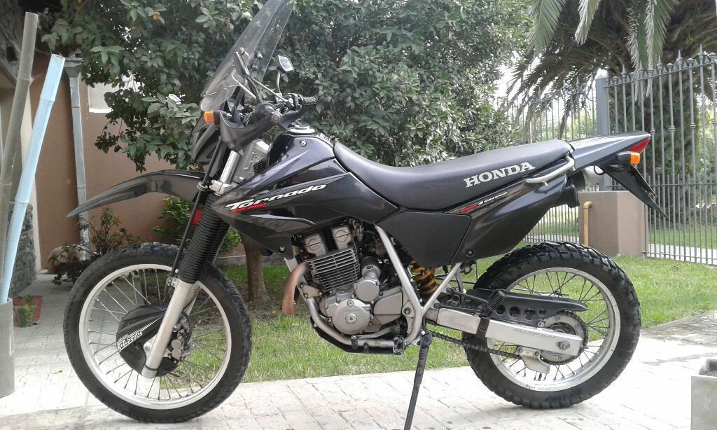 Vendo Honada Tornado 2011