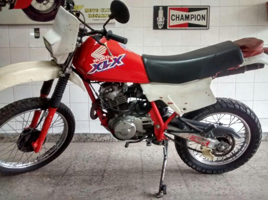 HONDA XLX 250CC 1993 BRASILERA SOY TITULAR Y SE VENDE AL DIA