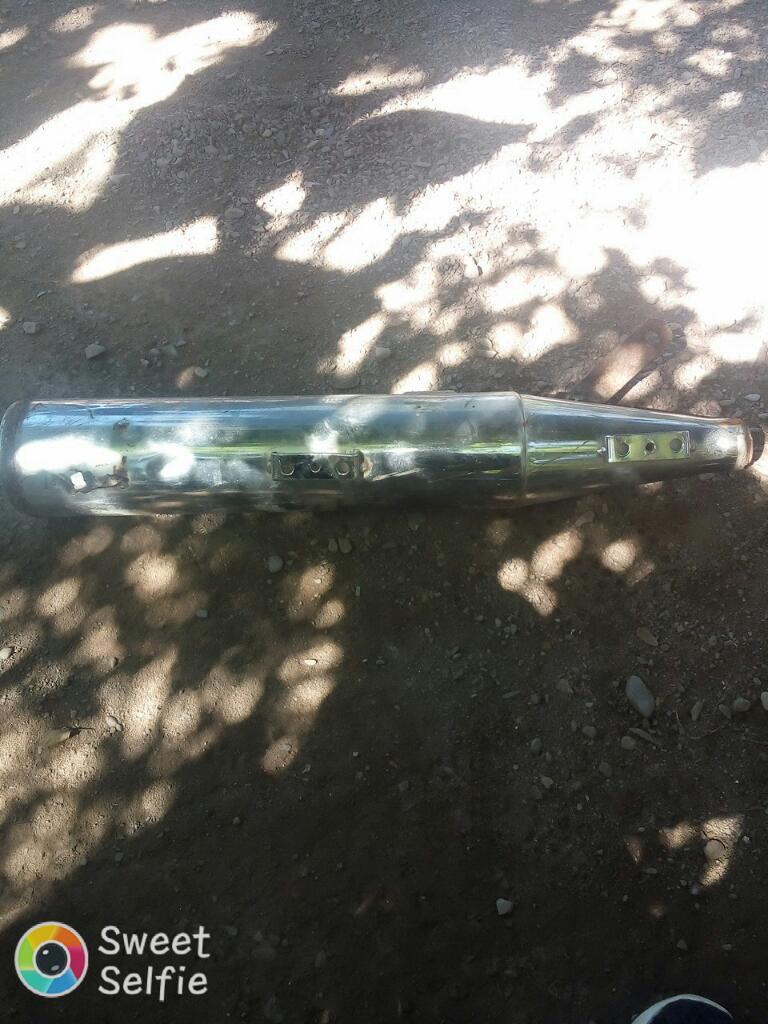 Vendo Caño de Honda Strom 550