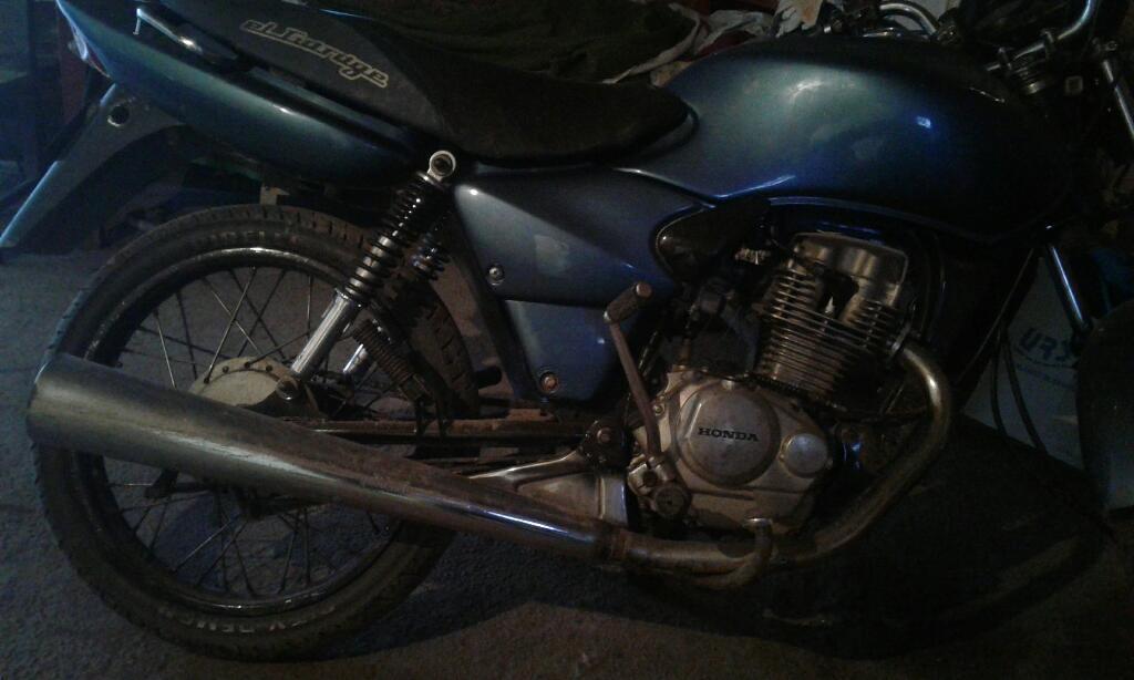 Vendo O Permuto Cg Titan