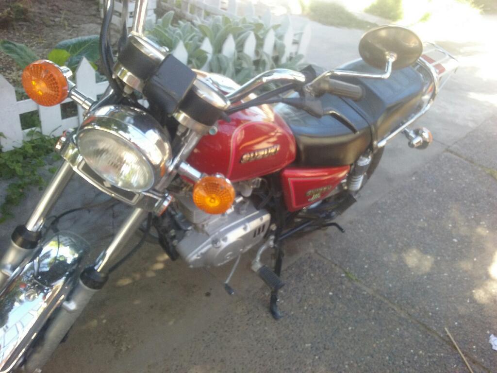 Suzuki 2012 2914710703