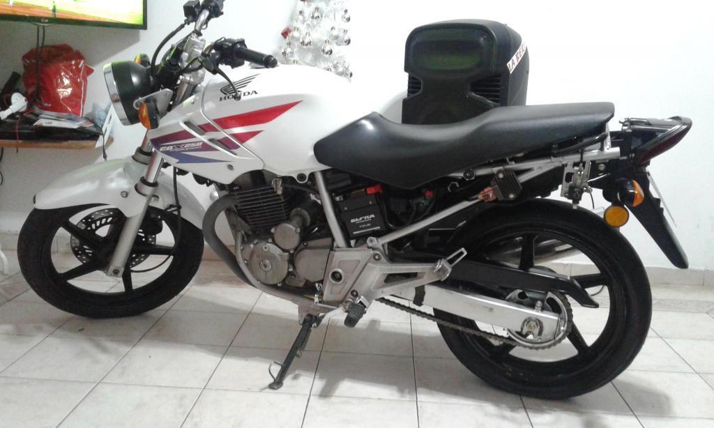 HONDA TWISTER 2012