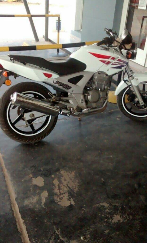 Vendo Honda Twister 250