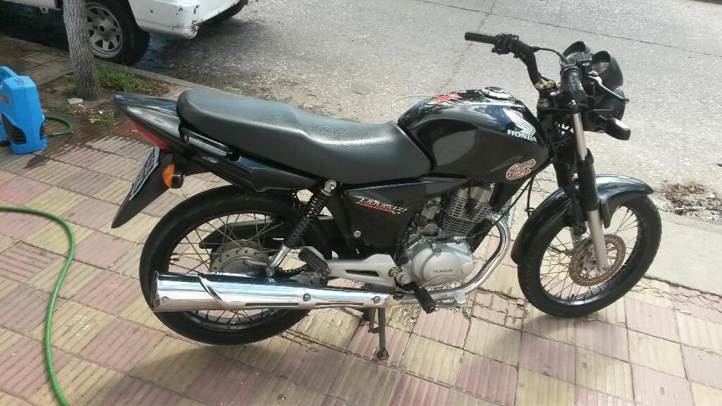 Titan 2014 15.000km 32.000 Escucho Ofert