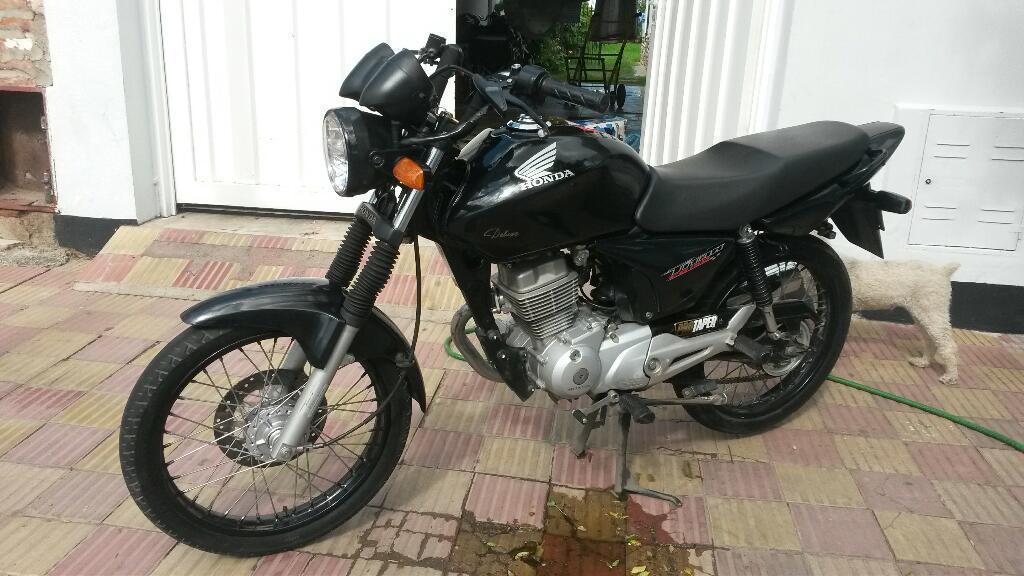 Titan 2014 15.000km 32.000 Escucho Ofert