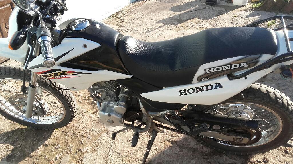 Vendo Moto Honda Xr 2.012