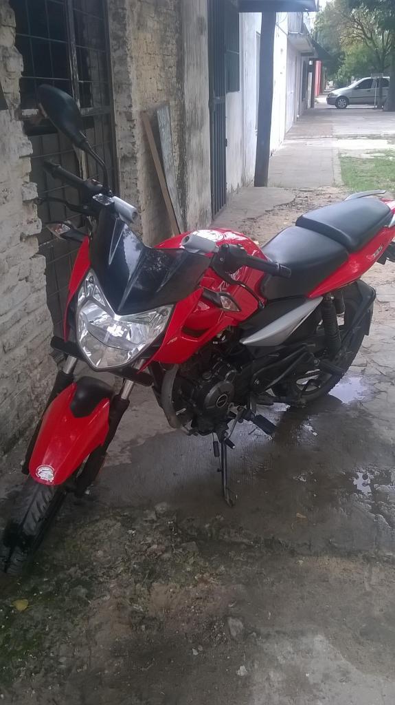 Rouser 135 modelo 2011 $25,000