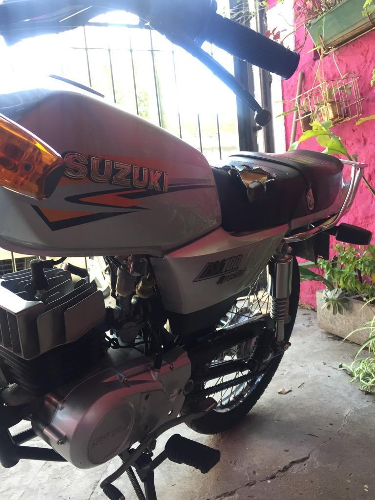 Suzuki Ax 100