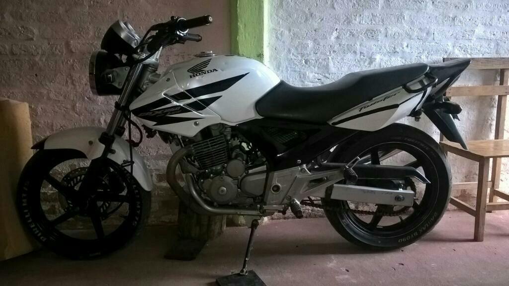 Vendo Honda Twister 250