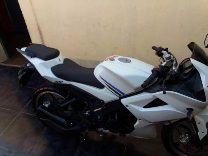 VENDO Motomel SR200r